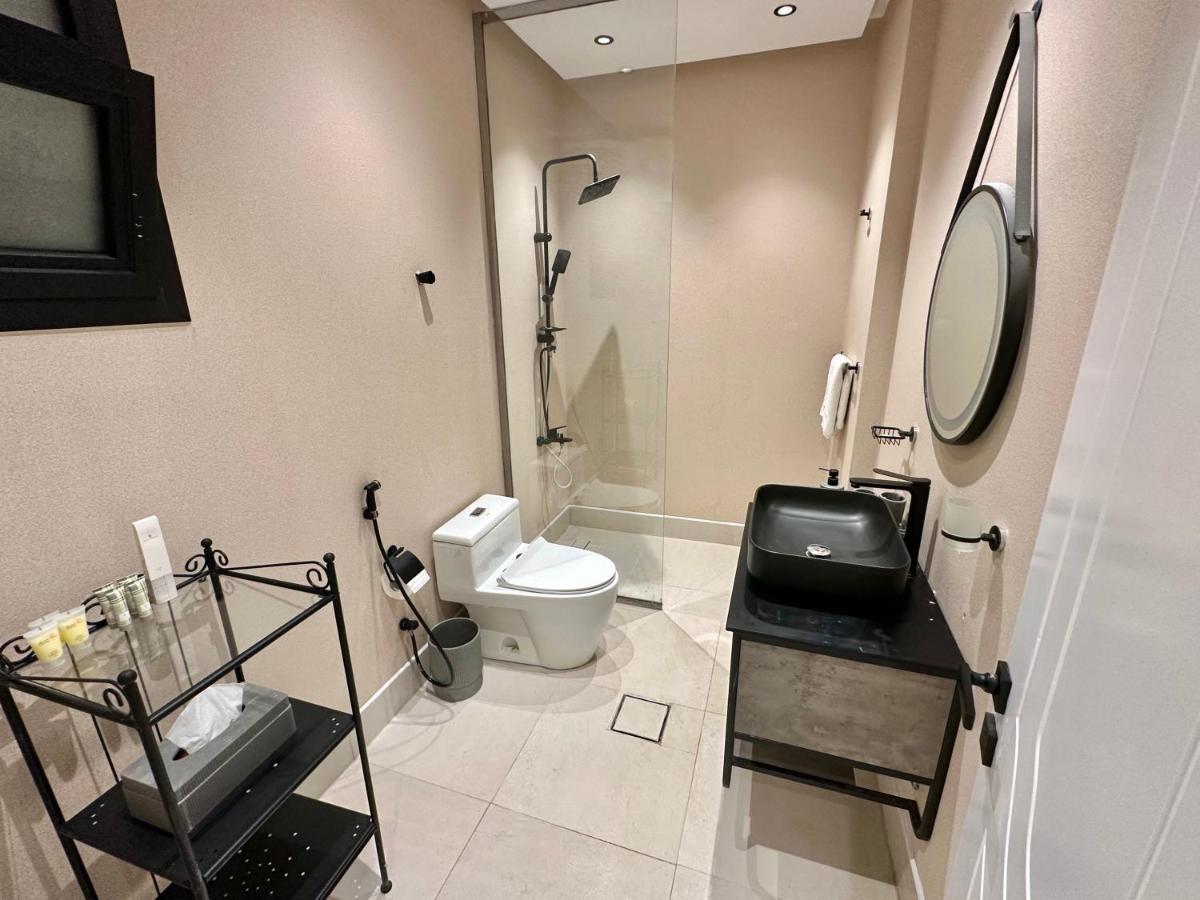Modern Luxury-2br-1 Apartment